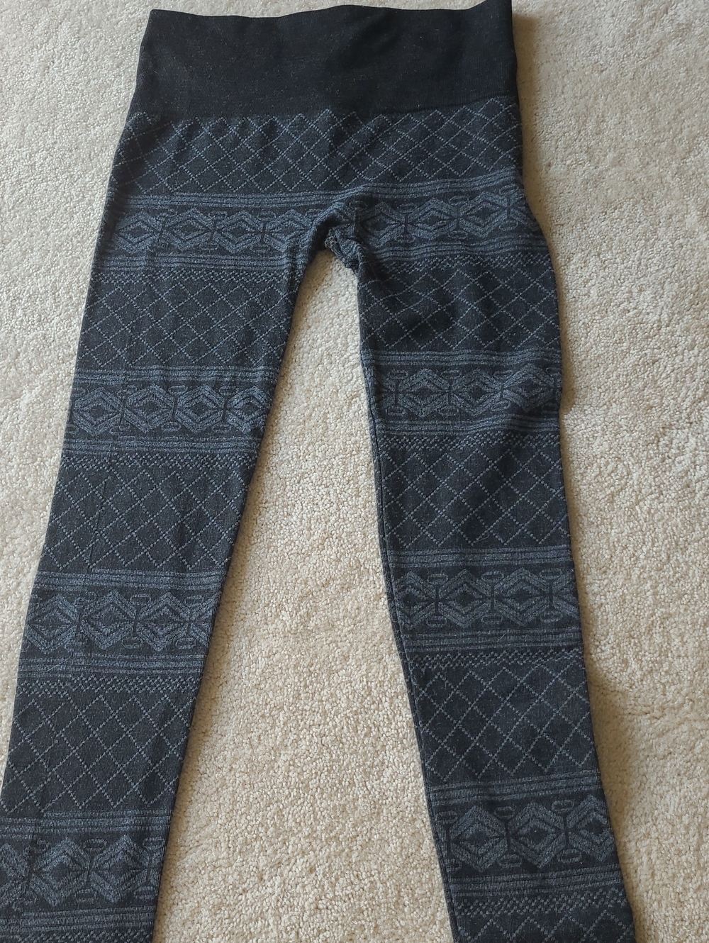 French Laundry Black & Gray Geometric Patterned Leggings